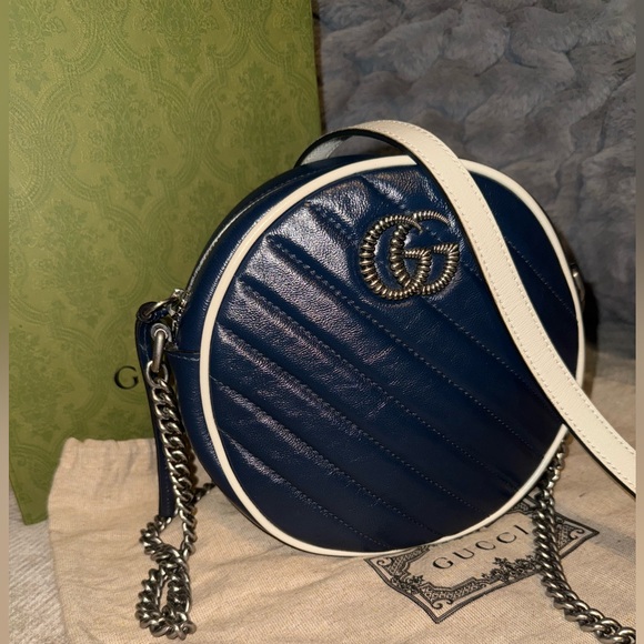 🔥 💯 Gucci Matelasse Leather Torchon GG Marmont Round Bag - Picture 13 of 13